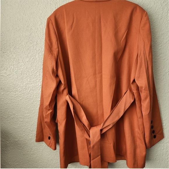 Mural Women’s Double Breasted Trench Blazer - Picture 5 of 9